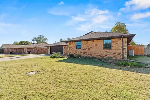 542 Sunset Dr, Watonga, OK 73772 photo 5