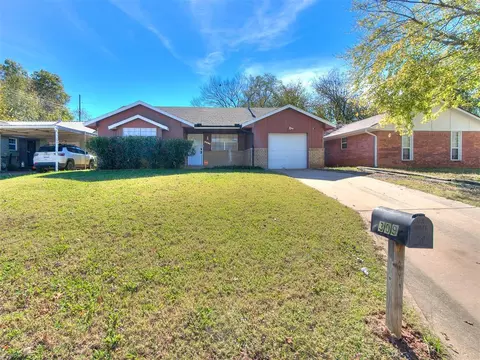 2309 E 11th St, Shawnee, OK 74801