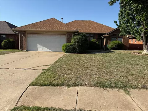 1713 Victoria Dr, Edmond, OK 73003