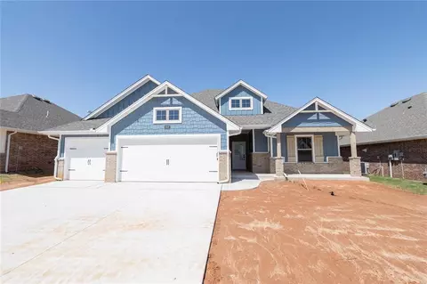 3009 Crossover Ct, Moore, OK 73160 photo 2