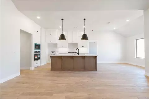 3009 Crossover Ct, Moore, OK 73160 photo 8