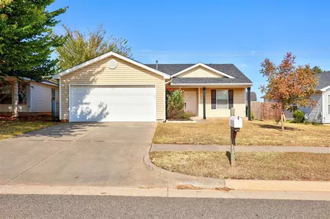 10433 Aberdeen Dr, Yukon, OK 73099