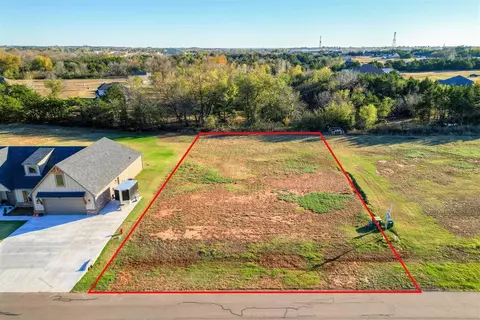 309 E Blanco Bend Dr, Stillwater, OK 74074