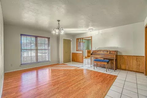 908 Cambridge Dr, Altus, OK 73521 photo 6