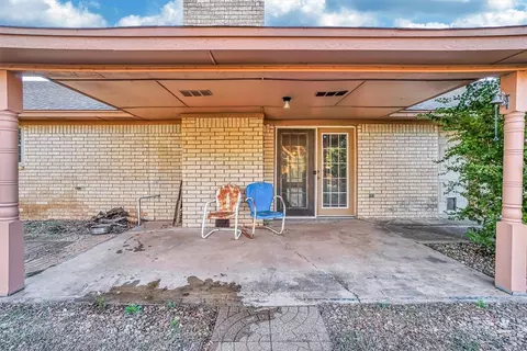 908 Cambridge Dr, Altus, OK 73521 photo 31