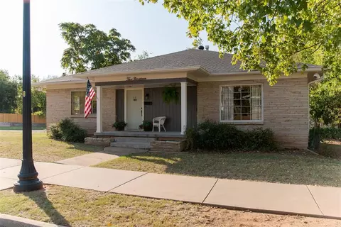 519 E Oklahoma Ave, Guthrie, OK 73044