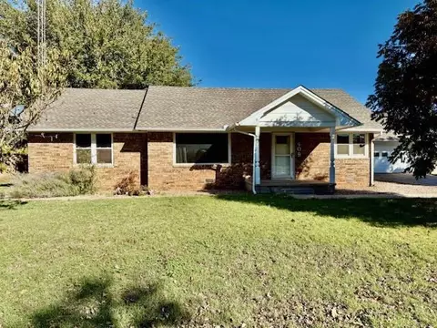 409 E Michigan St, Corn, OK 73024