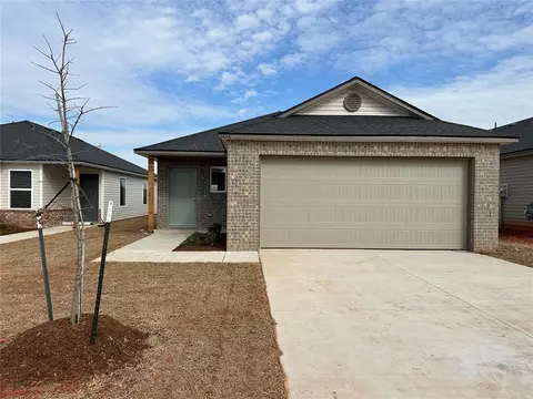 1212 Guthrie Farms Blvd, Guthrie, OK 73044