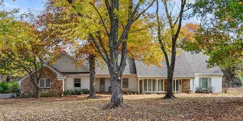 715 Tarkington Dr, Norman, OK 73026