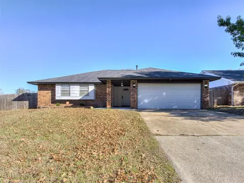 8220 Karla Ln, Oklahoma City, OK 73132