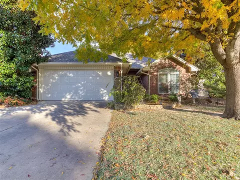 501 Baker St, Norman, OK 73072