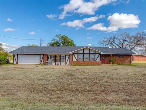 93902 N 2590 Rd, Geary, OK 73040