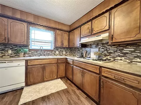 809 E Georgia St, Shawnee, OK 74804 photo 2