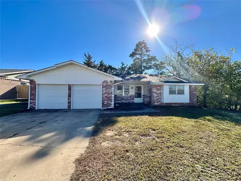 809 E Georgia St, Shawnee, OK 74804