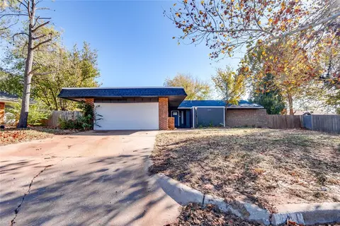 1004 Walnut Ct, Guthrie, OK 73044