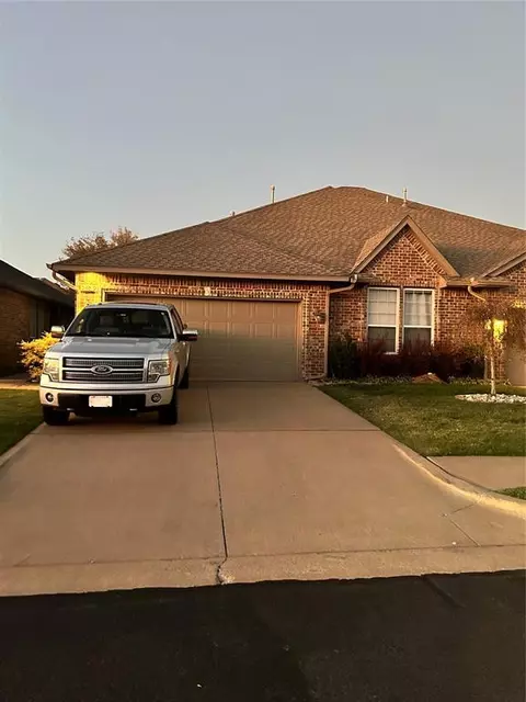 Undisclosed, Edmond, OK 73003