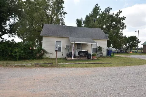 105 W Rush Rd, Guthrie, OK 73044 photo 2