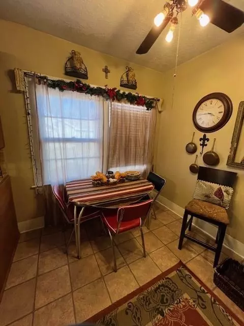 425 S 3rd St, Mountain View, OK 73062 photo 25
