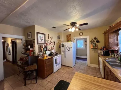 425 S 3rd St, Mountain View, OK 73062 photo 24