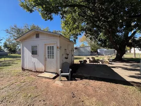 425 S 3rd St, Mountain View, OK 73062 photo 31
