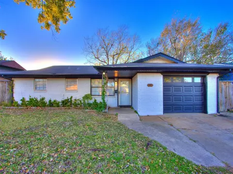 8817 S Fairview Dr, Oklahoma City, OK 73159