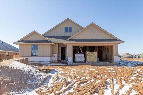 8709 Ryker Rd, Yukon, OK 73099
