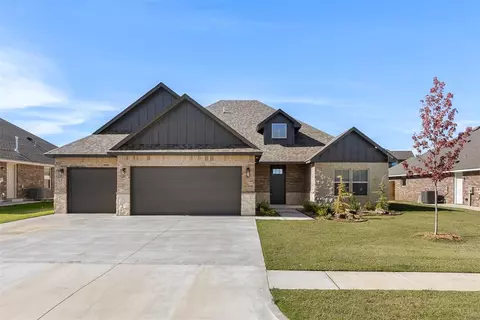 3204 Birmingham Dr, Norman, OK 73071