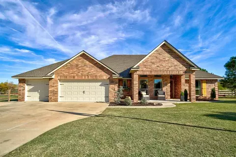 1383 County Street 2976 St, Blanchard, OK 73010