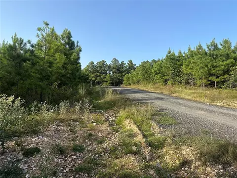 136 Southern Spruce Trl, Broken Bow, OK 74728