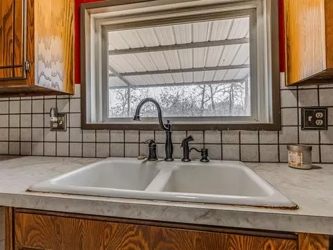 28616 E 44th, Yale, OK 74085 photo 16