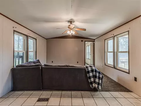 28616 E 44th, Yale, OK 74085 photo 8