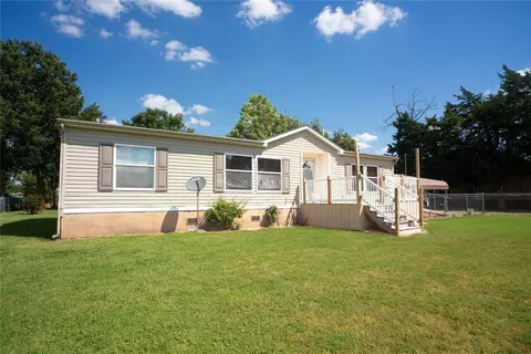 313 Saint Paul St, Union City, OK 73090