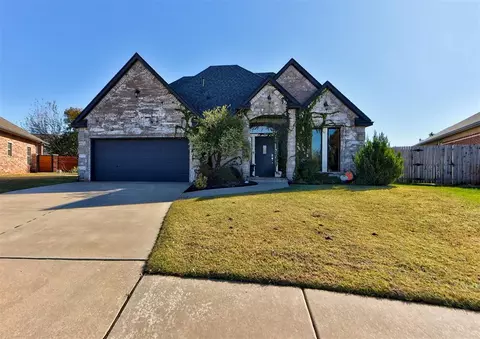16604 Ventana Blvd, Edmond, OK 73012