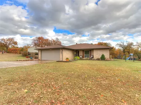 1900 Love Ln, Choctaw, OK 73020