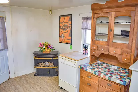 521 Scheidel, Canute, OK 73626 photo 14