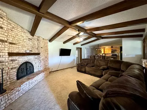 14 Cherry Dr, Chickasha, OK 73018 photo 3