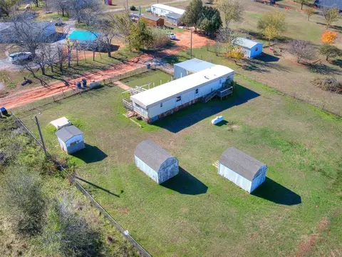 2429 Rosewood Ln, Blanchard, OK 73010