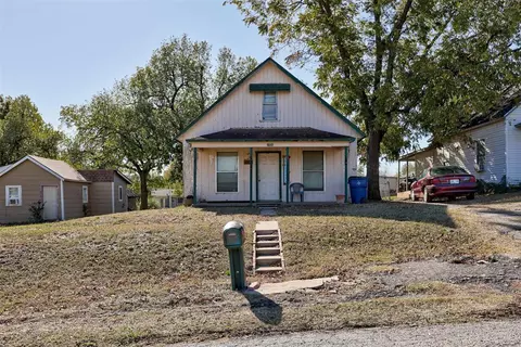 1321 W Washington Ave, Guthrie, OK 73044