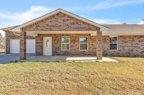 303 S Leo Ave, Shawnee, OK 74801