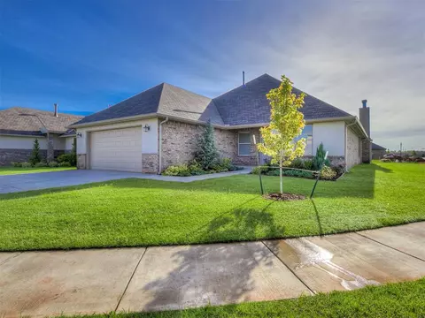16700 Doyle Dr, Edmond, OK 73012 photo 4