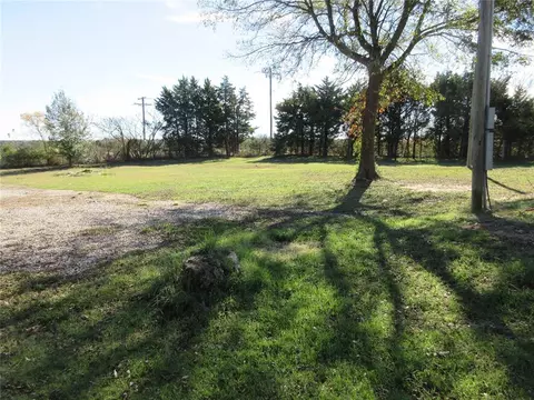 49940 Bob Crouch Dr, Earlsboro, OK 74840