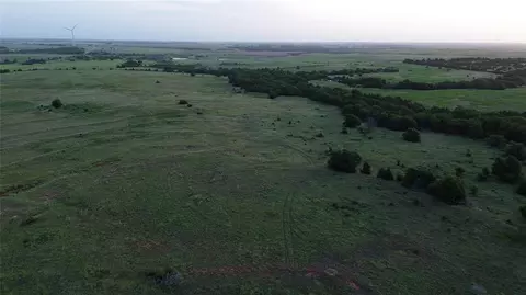 1 E Longhorn Trl, Covington, OK 73730 photo 11