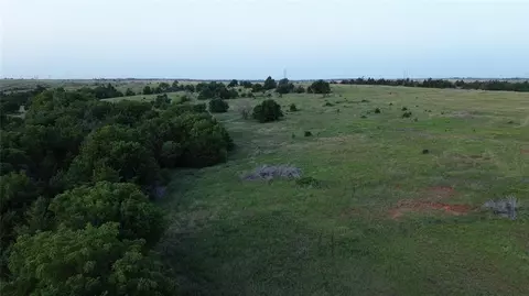 1 E Longhorn Trl, Covington, OK 73730 photo 9