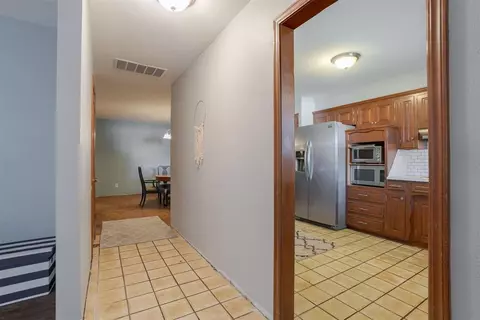212 E 30th St, Edmond, OK 73013 photo 11