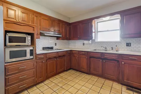 212 E 30th St, Edmond, OK 73013 photo 18
