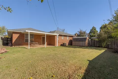 212 E 30th St, Edmond, OK 73013 photo 40