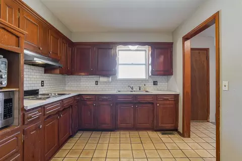 212 E 30th St, Edmond, OK 73013 photo 17