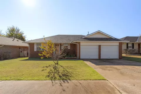 212 E 30th St, Edmond, OK 73013 photo 4