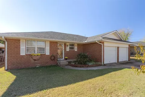 212 E 30th St, Edmond, OK 73013 photo 5