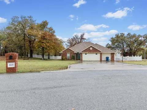 4125 Twelve Oaks Dr, Harrah, OK 73045